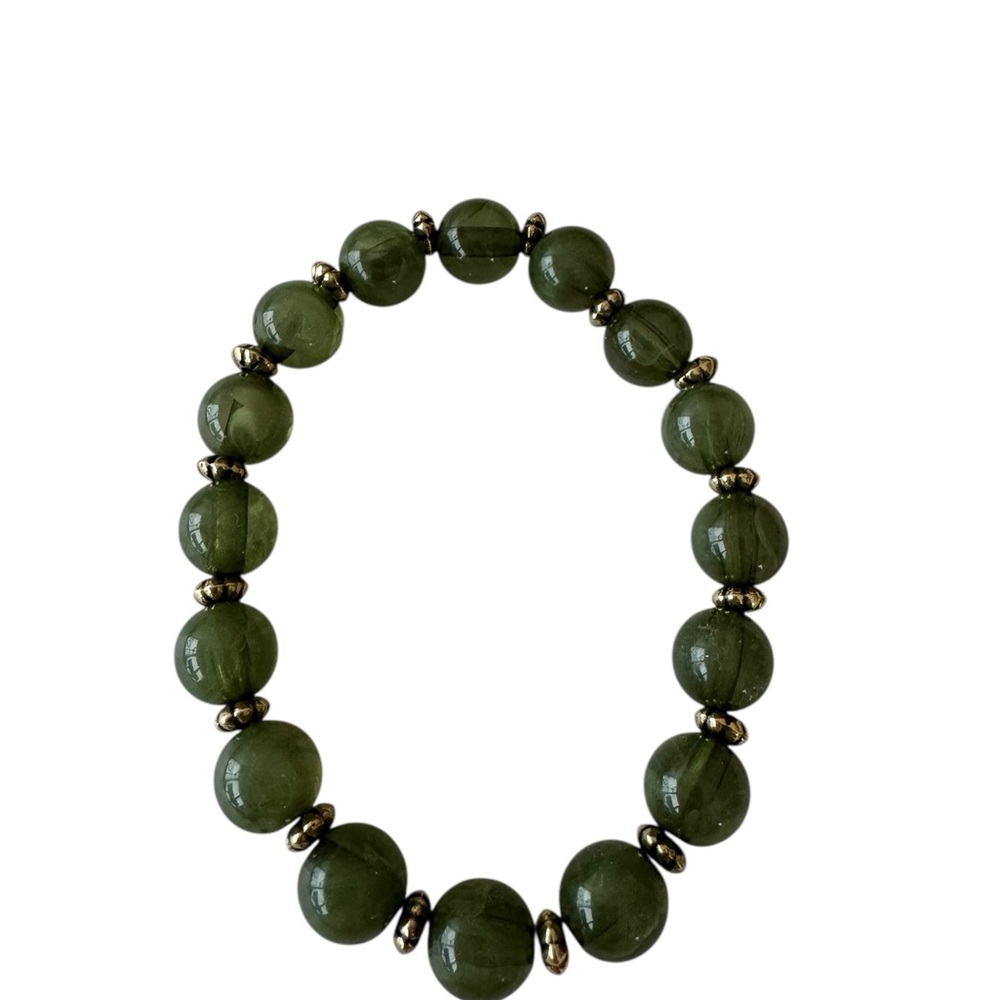 Elegant Green Beaded Bracelet